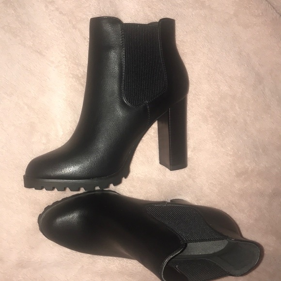 Boots - Picture 1 of 4